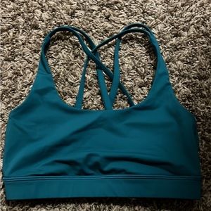 LULU bra brand new condition now flaws!